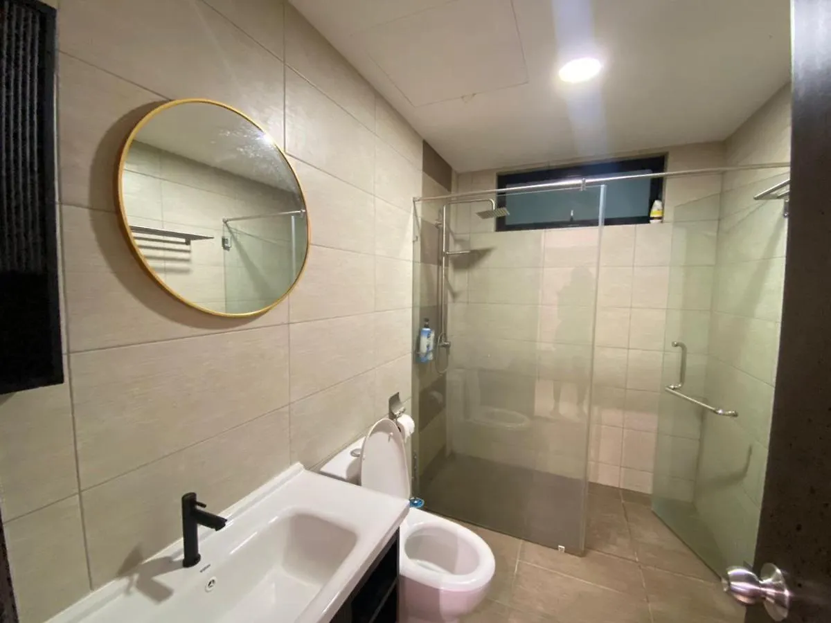 Vesta Homes, Molek Regency With Golf View, Johor Bahru, Mid Valley 0*,